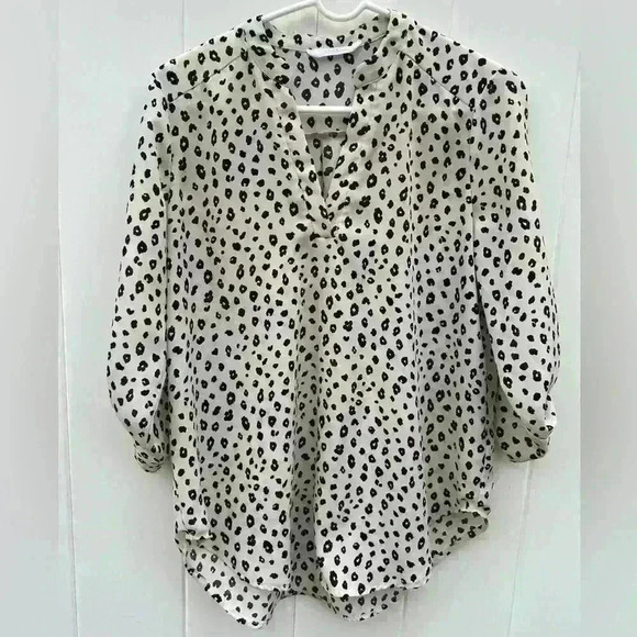 Lush Leopard print 3/4 sleeve blouse SZ medium - Picture 1 of 3